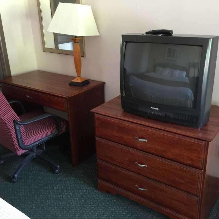 Astoria Hotel Danville North Extérieur photo