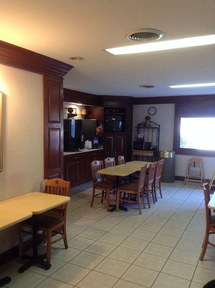 Astoria Hotel Danville North Extérieur photo